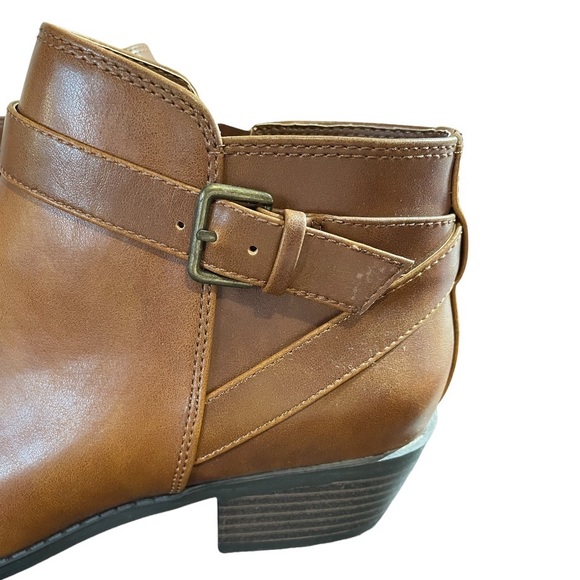 American Eagle Ankle Boots - Picture 6 of 9